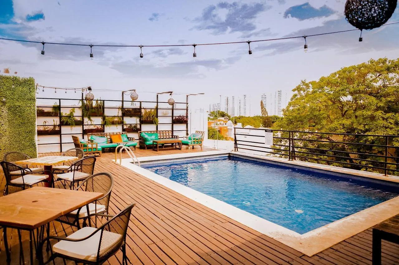 Nomads Hotel & Rooftop Pool Κανκούν
